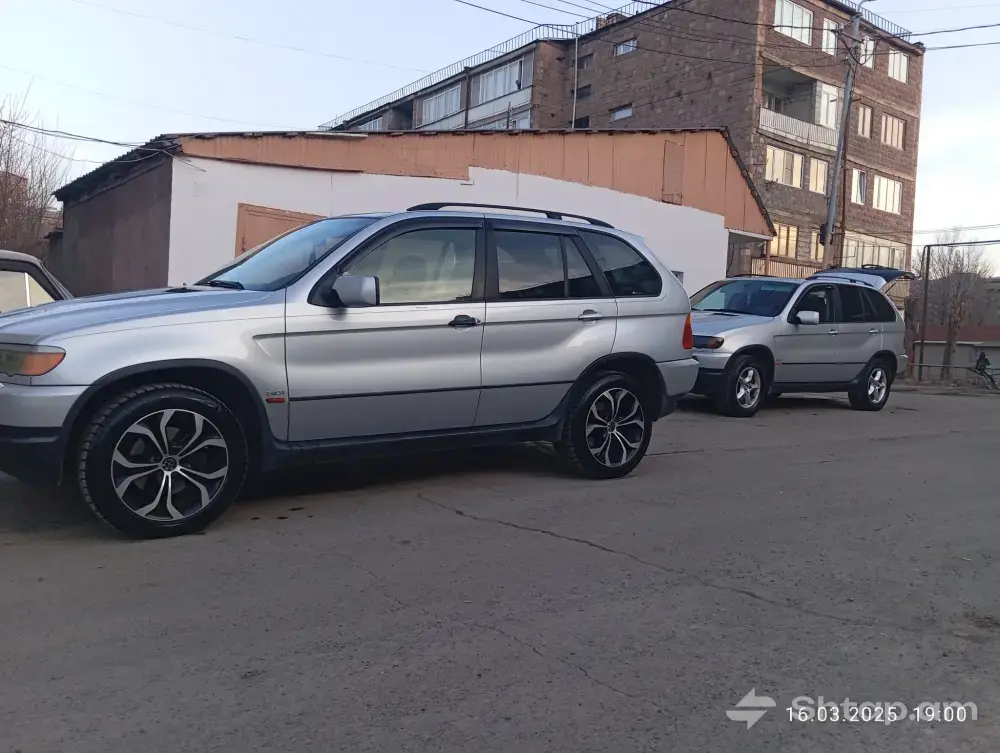 2003 թվականի M54B30 հեղուկ գազով ավտոմեքենա վաճառվում է 0