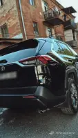 2019 Toyota RAV4 in Excellent Condition image thumbnail 4