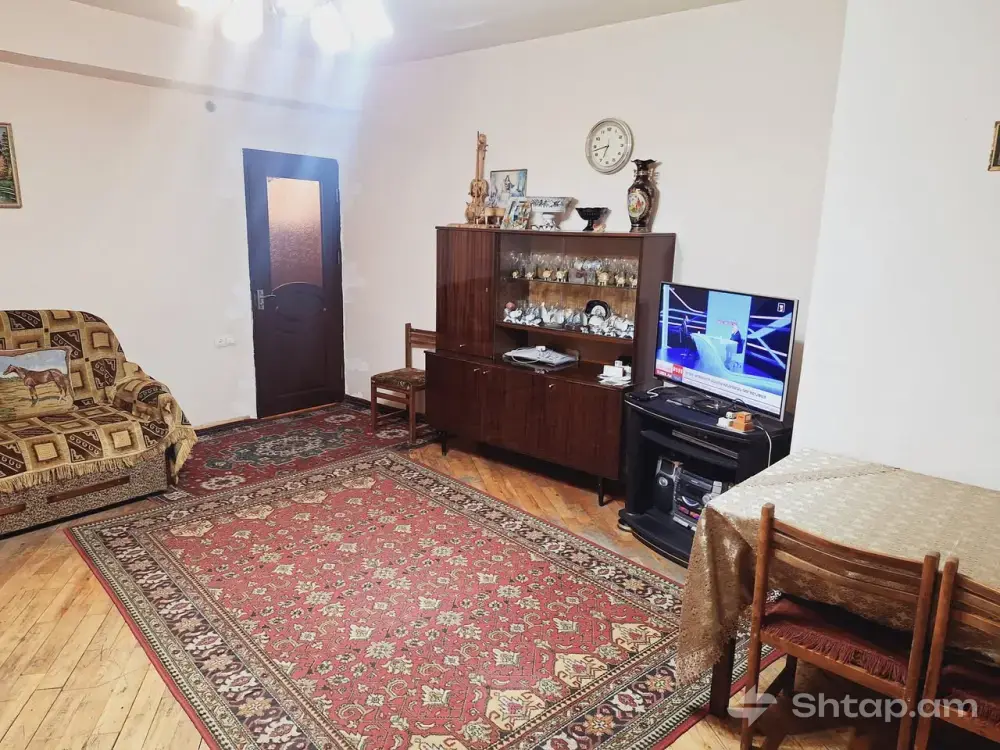 Apartment in Bangladesh with Open Balcony 1