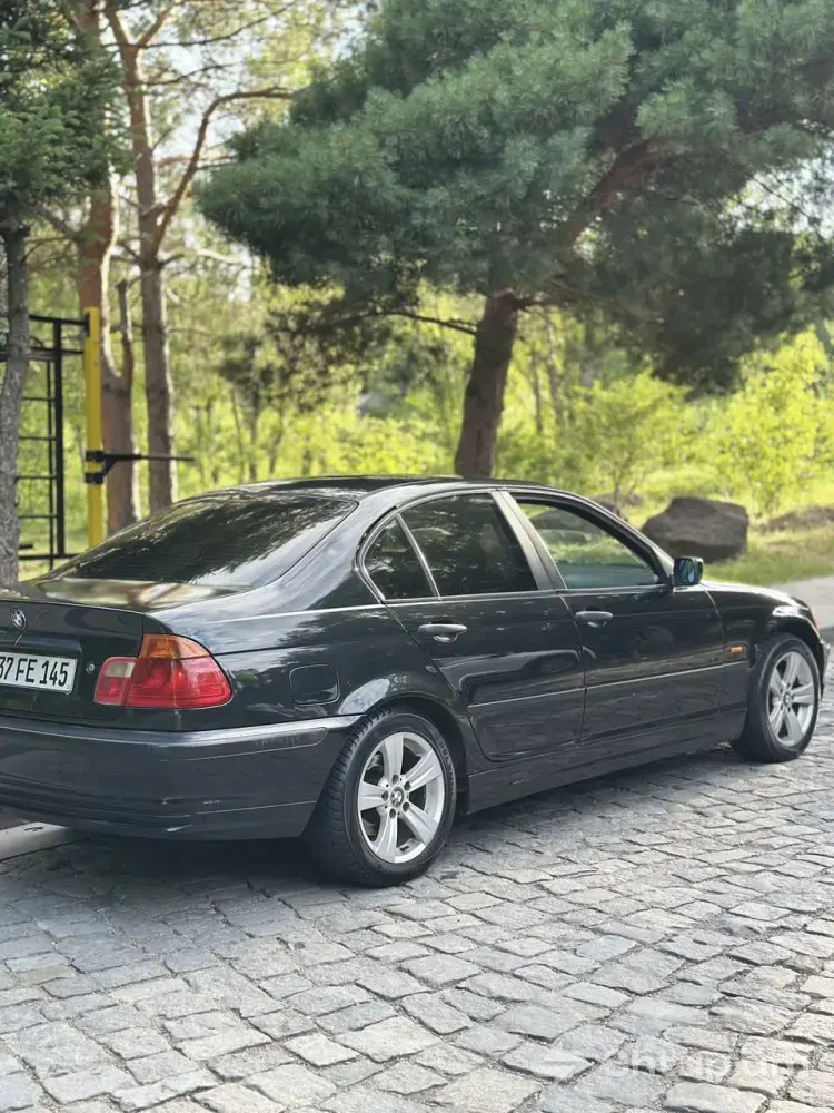 Buy BMW 3 Series (E46) in Excellent Condition 3