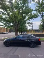 Buy BMW 3 Series image thumbnail 3