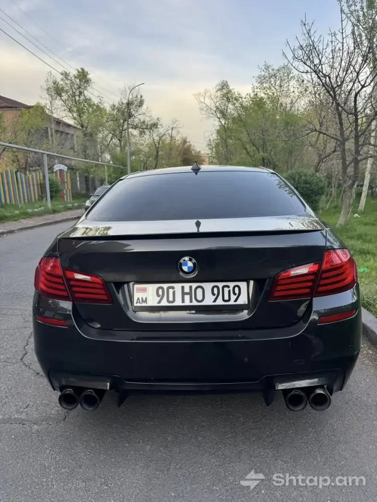 Perfect Condition BMW 528XI 4
