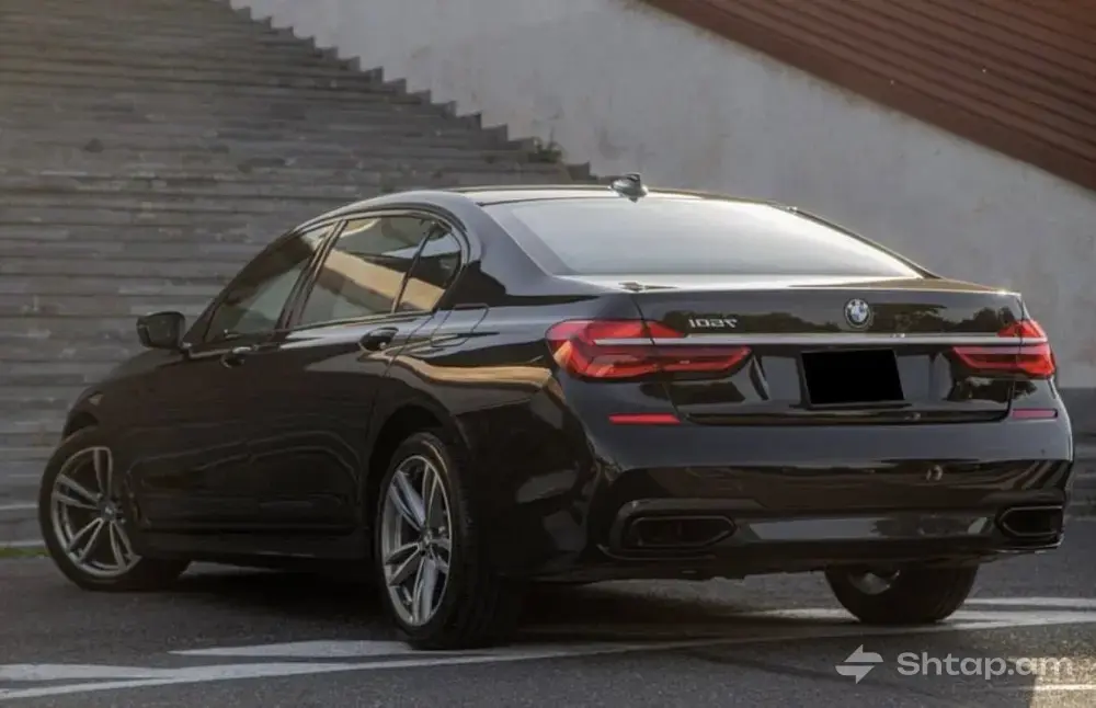 BMW 7 Series 2018 թ. սեդան վաճառվում է 4