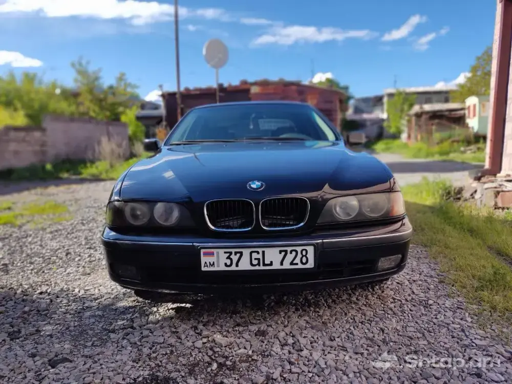 BMW E39 в отличном состоянии 0