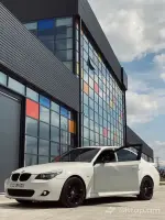 Գնեք BMW 5 Series E60 առանց վնասվածքների image thumbnail 3
