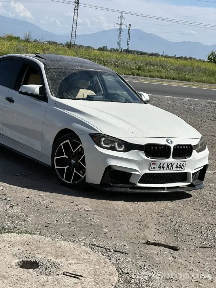 BMW F30 2012՝ Անվնաս և Գեղեցիկ Մեքենա 1