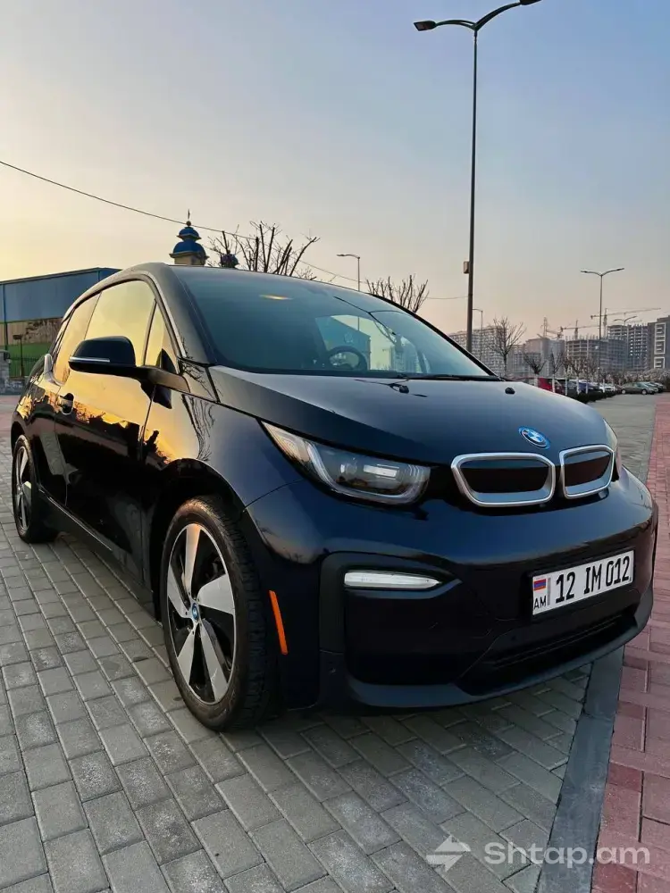 BMW i3՝ սև գույնի, անփոխարինելի վիճակում 0