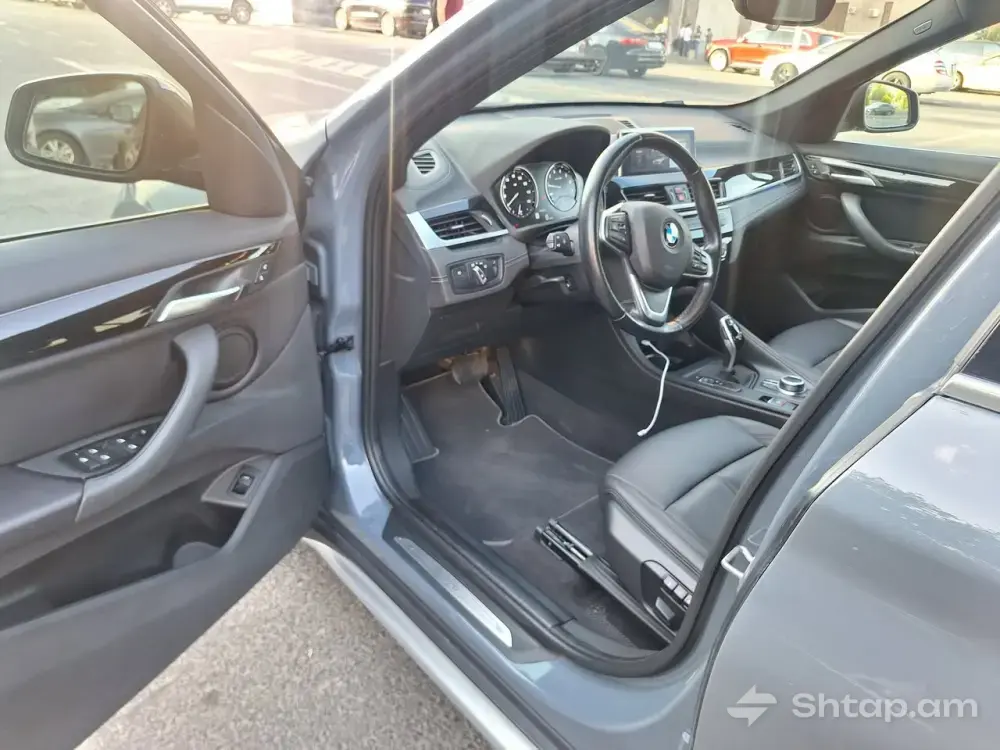 Отличное состояние BMW X1 2019 2