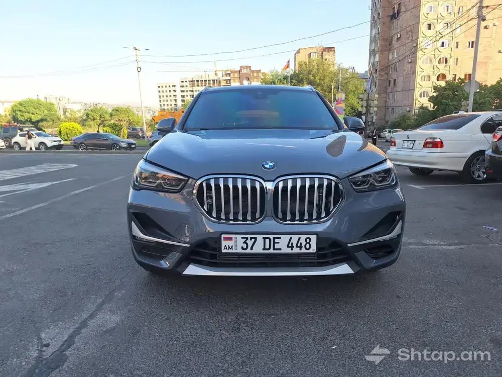 Отличное состояние BMW X1 2019 3