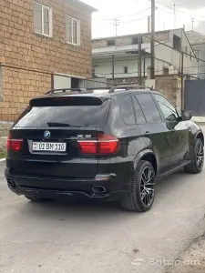 2007 BMW X5 with 183,000 km Mileage image thumbnail 4