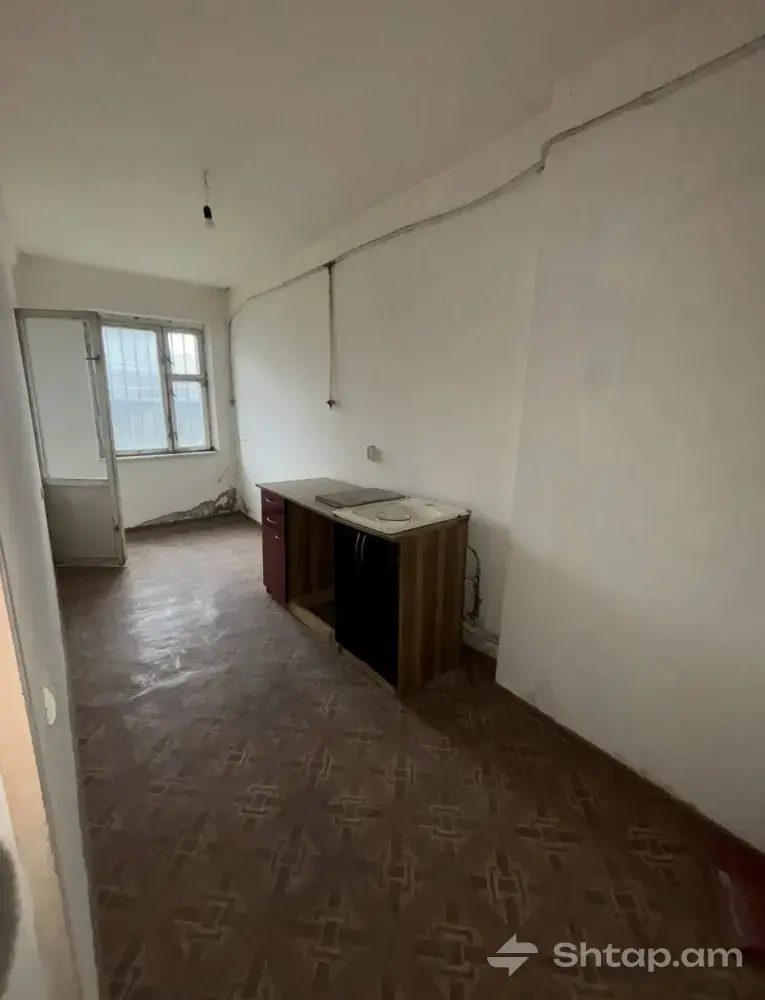 Apartment for Sale on Nazarbekyan Street 1