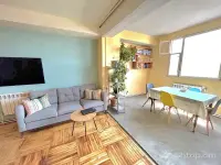 Apartment with Panoramic View image thumbnail 0
