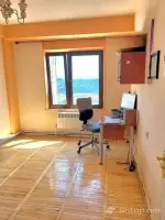 Apartment with Panoramic View image thumbnail 3