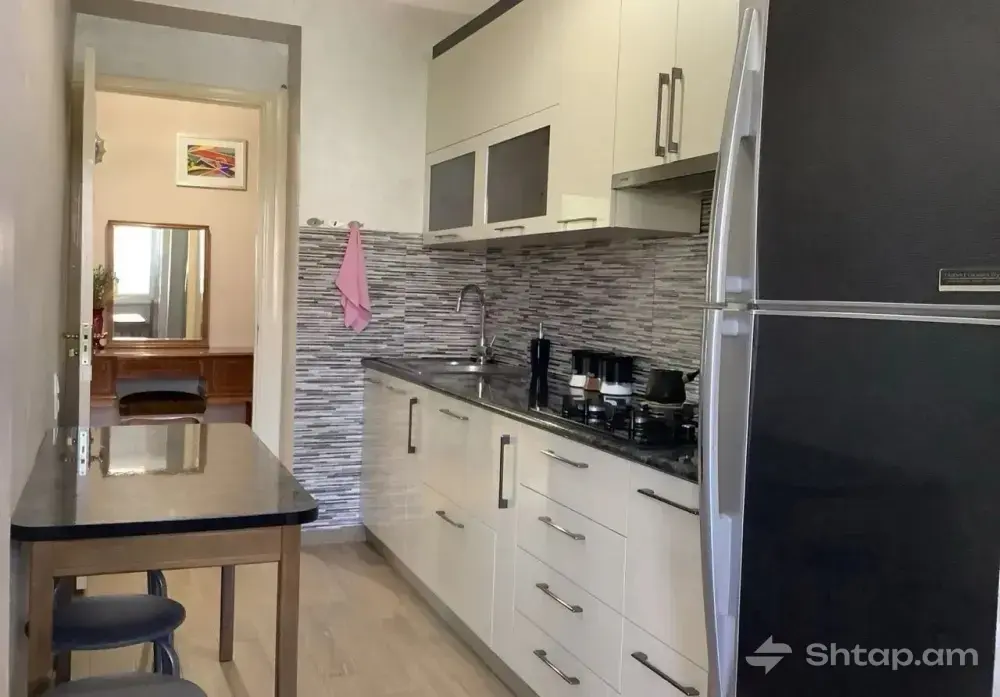 Apartment in Avan, 4 Rooms 4