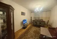 Квартира с классической мебелью и паркетом image thumbnail 0