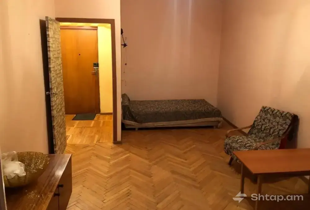 2-Room Apartment on Gyulbenkyan Street 0