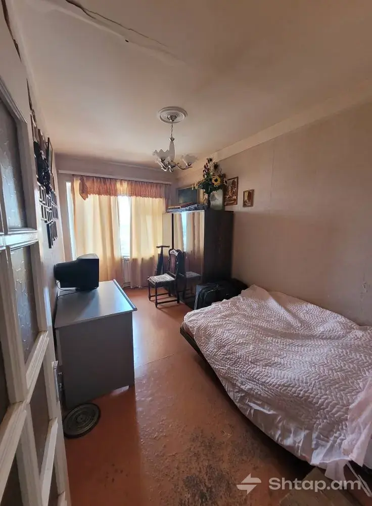 Apartment on Kanaker Sarkavag Street 2