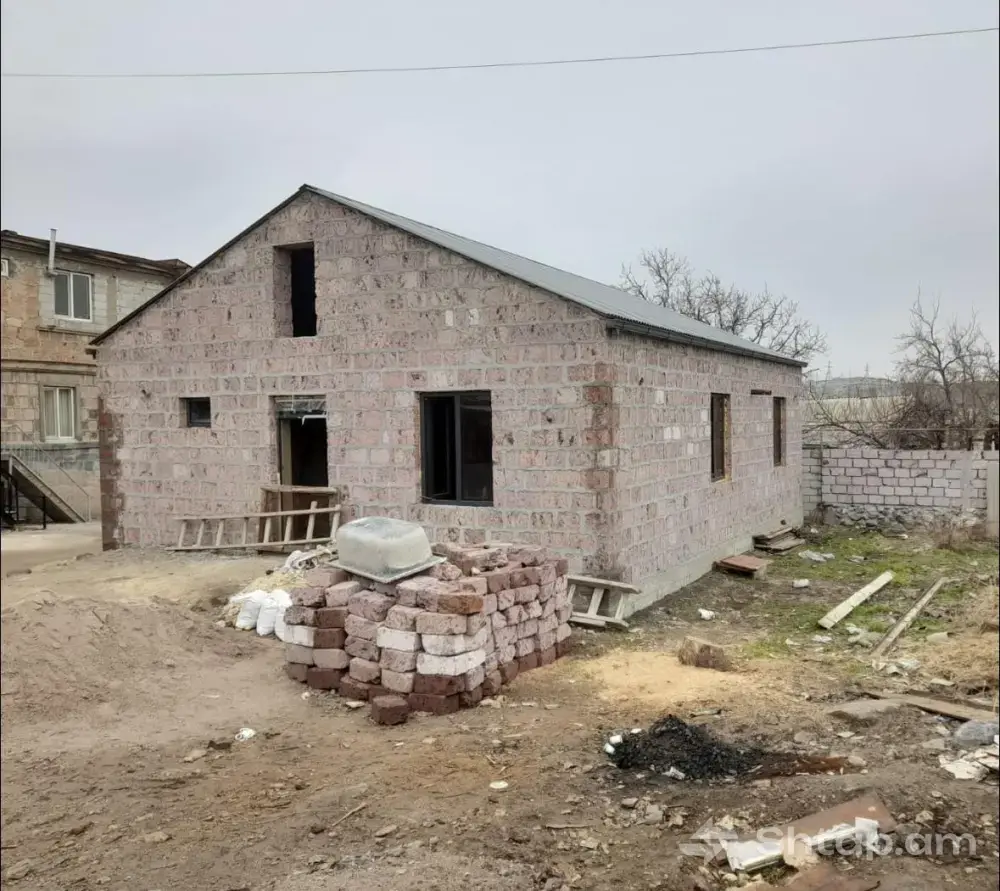 Բնակարան Զովունիում՝ 4 սենյակ, 95 քմ 0