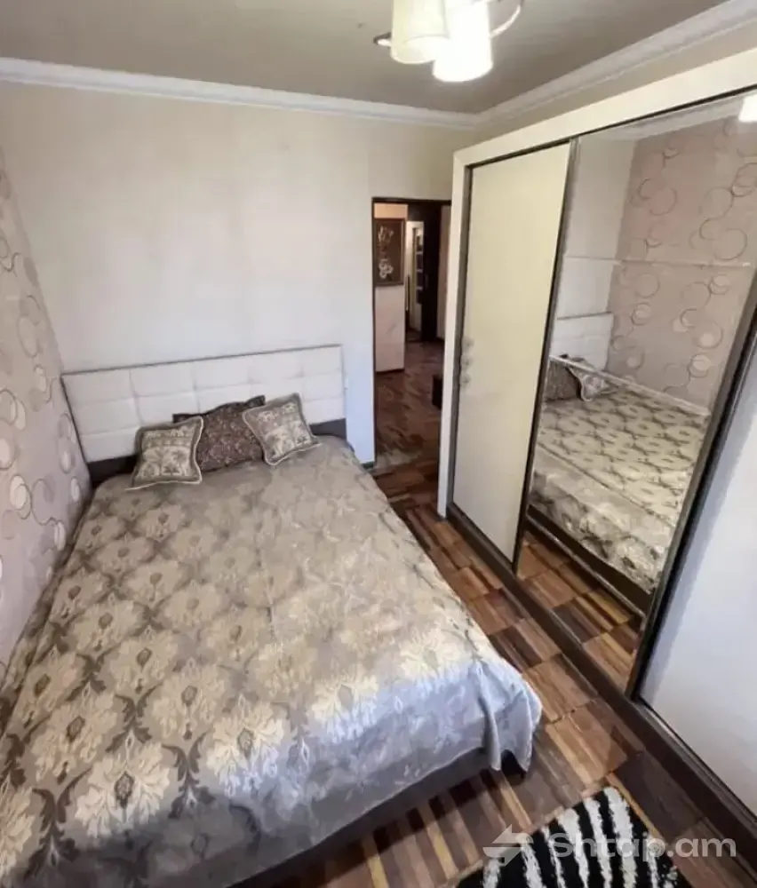 Apartment on Zoravar Andranik Street 1