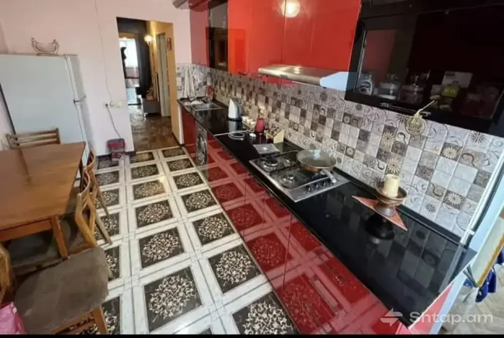 Apartment on Zoravar Andranik Street 3