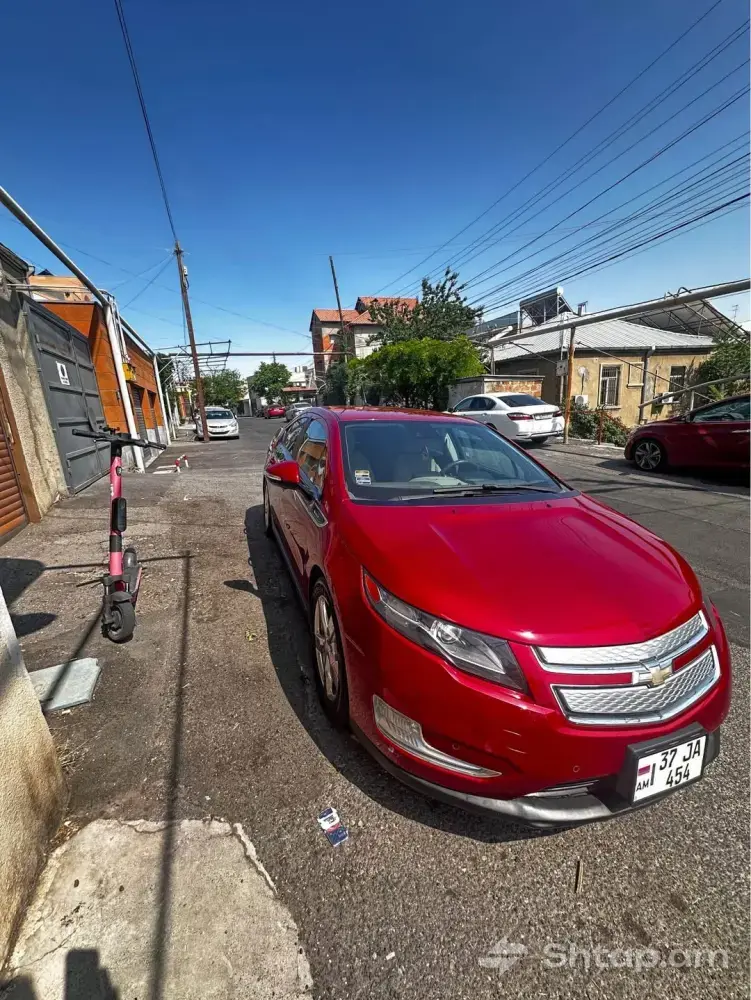 Chevrolet Volt 2013՝ հիբրիդային մեքենա վաճառվում է 0