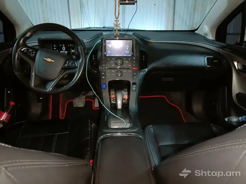 Chevrolet Volt 2013 Available 2