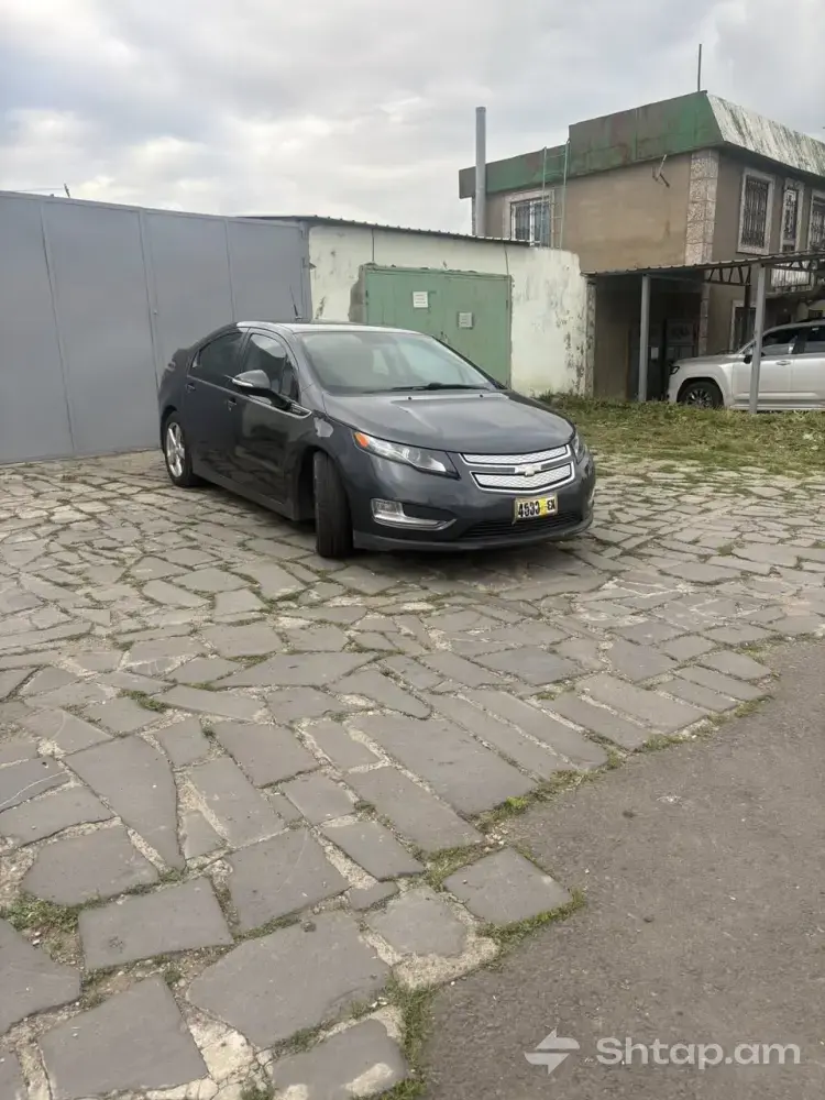 Buy Chevrolet Volt 2013-2012 1