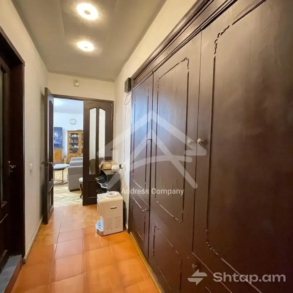 4-Room Apartment for Sale on Halabyan Street 2