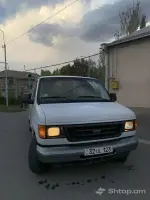 Ford Econoline 2005 Minibus in Good Condition image thumbnail 4