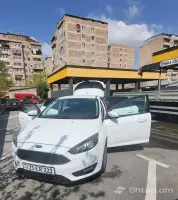 Perfect 2015 Ford Focus SE image thumbnail 1