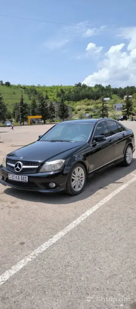 Գերազանց վիճակում Mercedes-Benz C300 1
