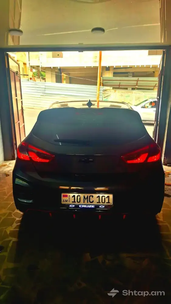 Buy 2018 Chevrolet Cruze 4