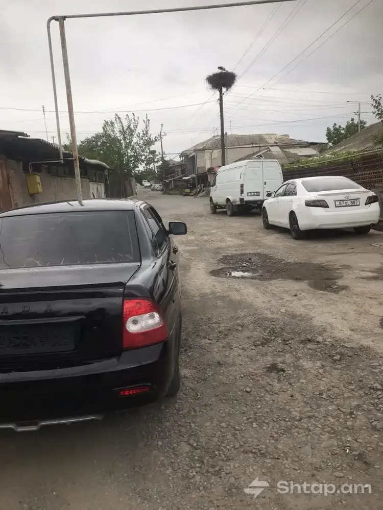 Black 2008 Lada Priora Sedan 1