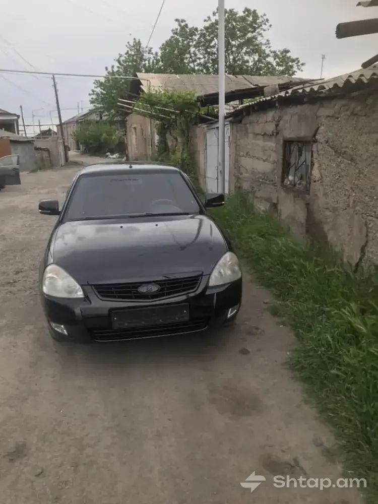 Black 2008 Lada Priora Sedan 3