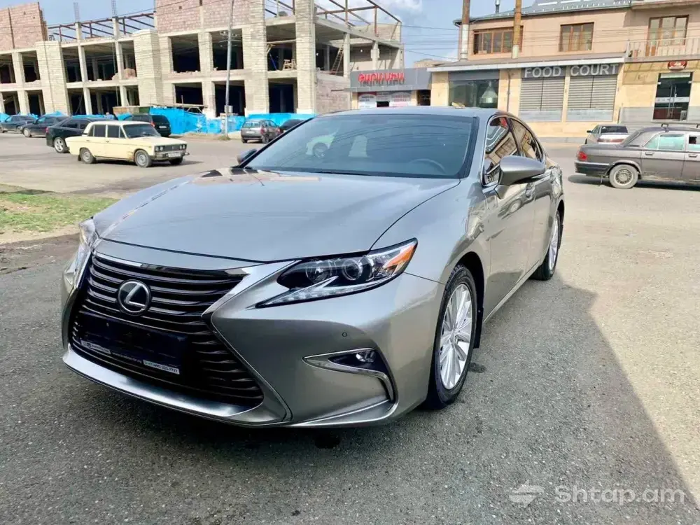 2018 Lexus ES 300 0