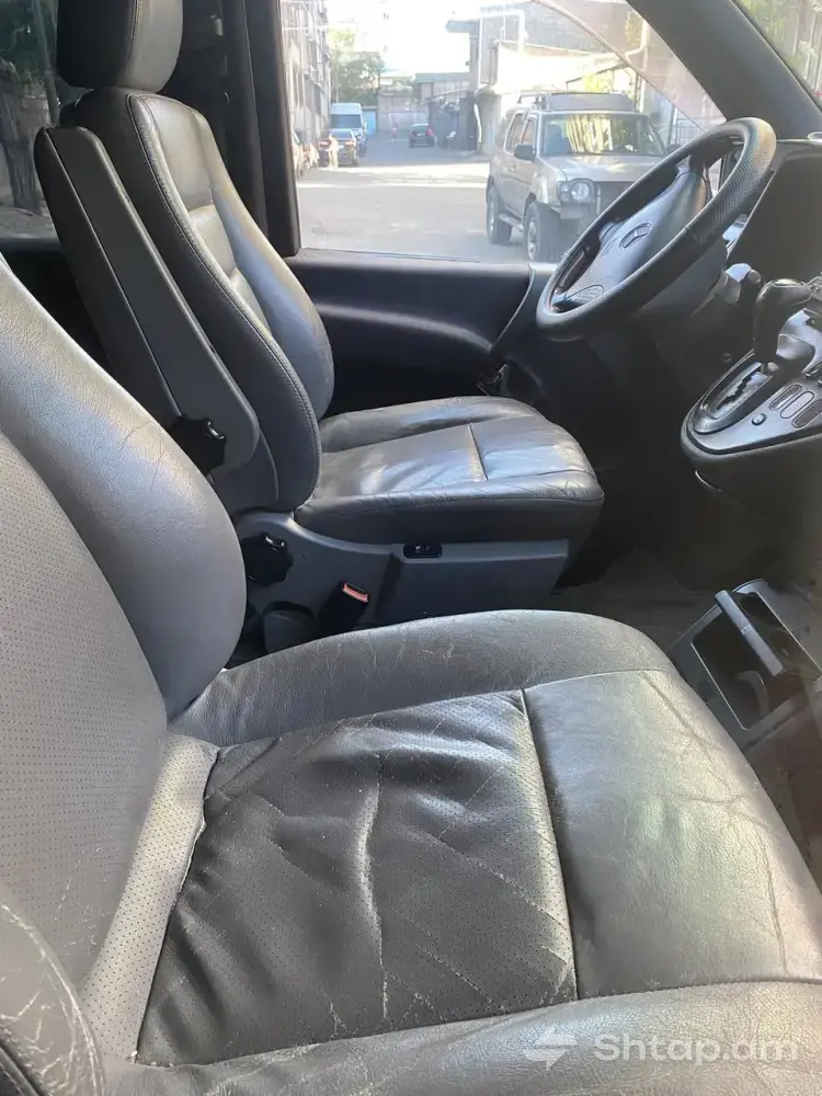 Mercedes-Benz V-Class Available 4