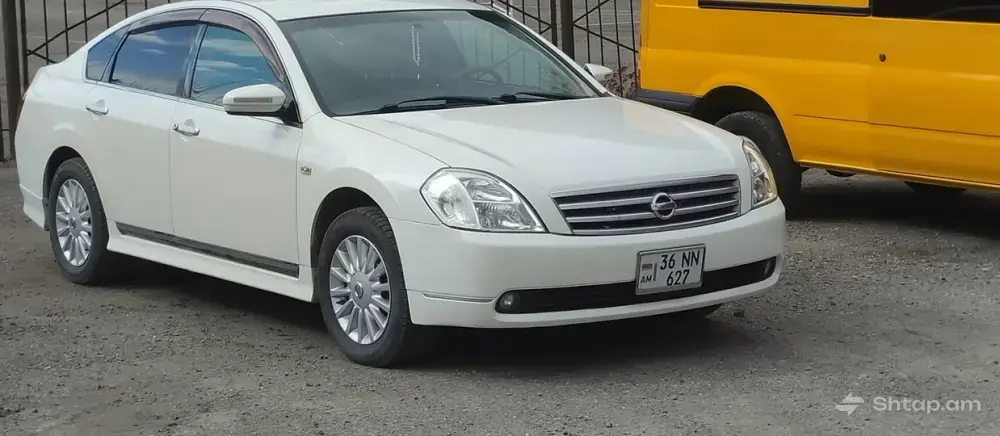 Отличный Nissan Teana 2005 года 2
