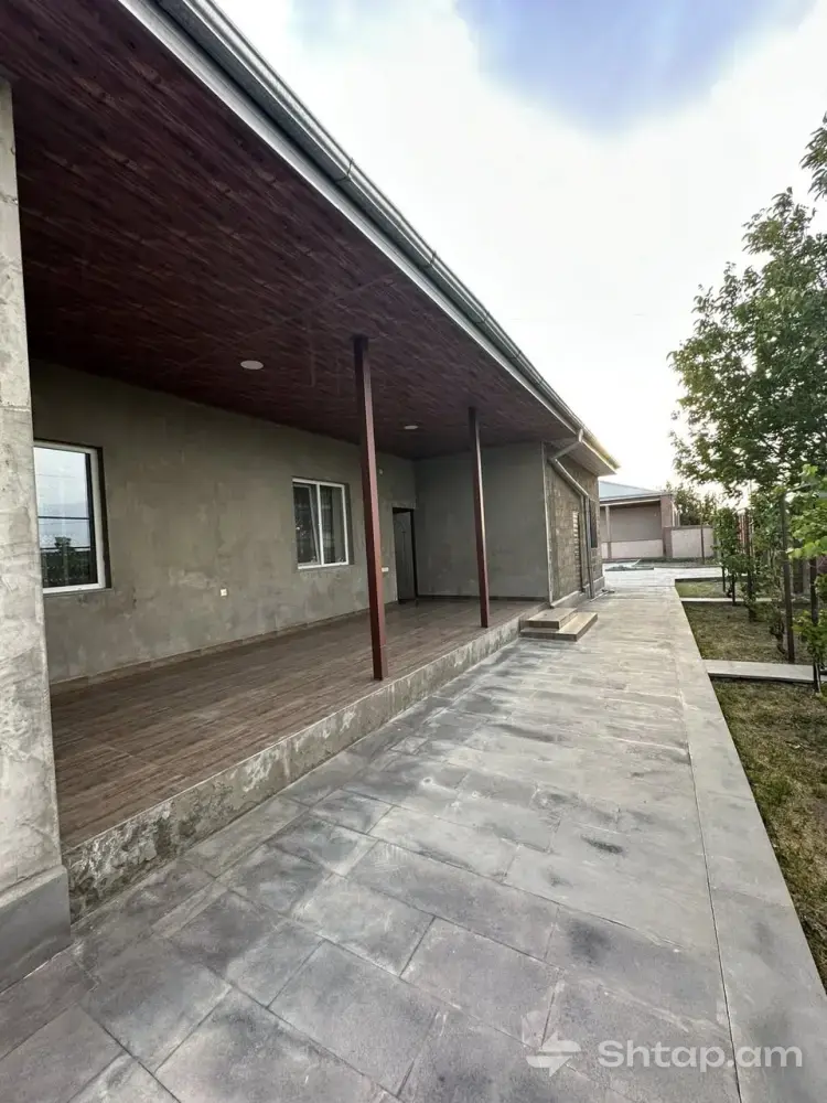 Residential House in Arabat 3