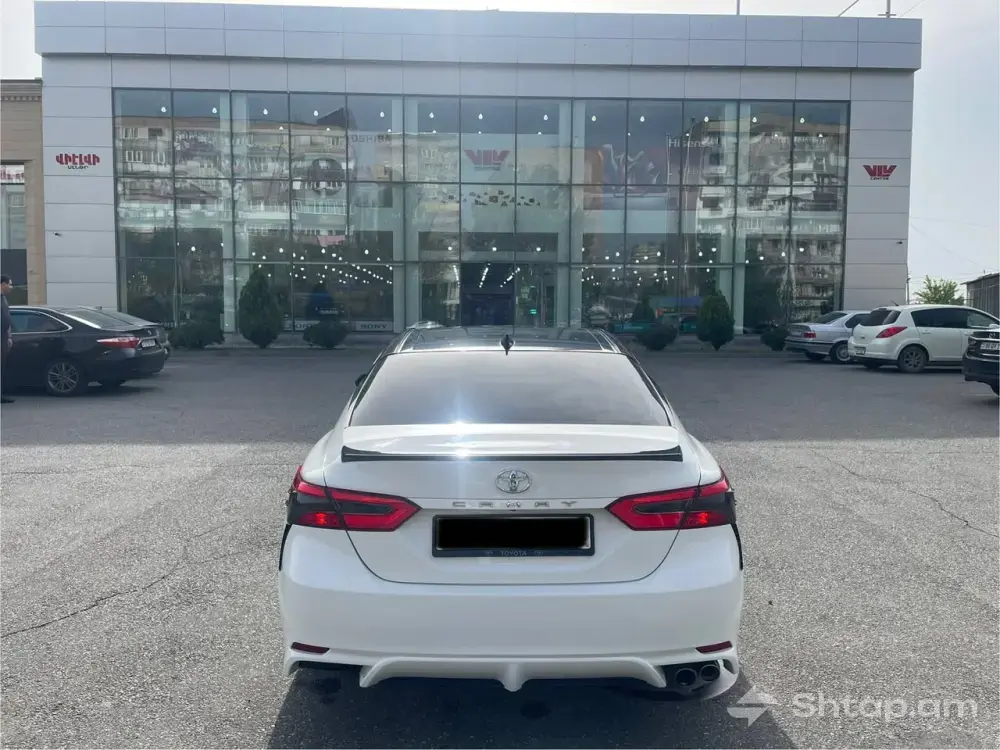 Toyota Camry 2018 for Sale 4