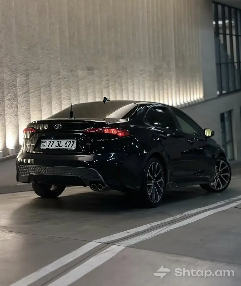 Գնել Toyota Corolla SE 2020թ. սև գույնի 1