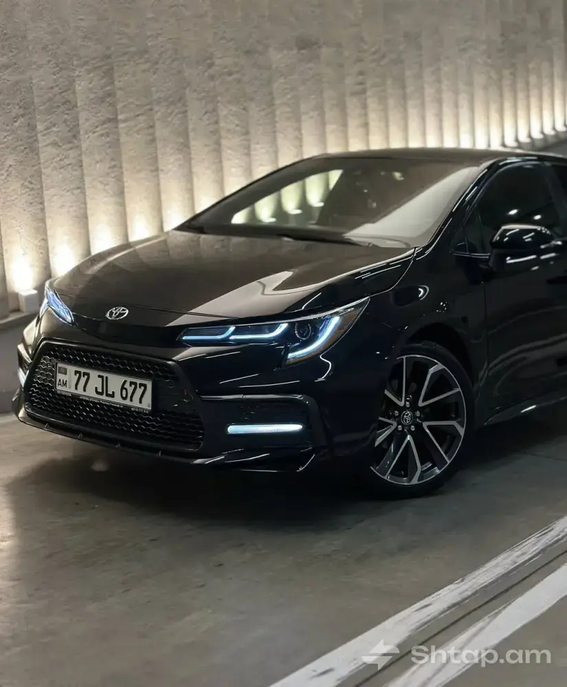 Գնել Toyota Corolla SE 2020թ. սև գույնի 4