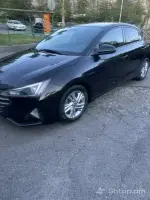 Buy a 2019 Hyundai Elantra image thumbnail 3