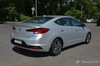 Buy a 2019 Hyundai Elantra Limited image thumbnail 2