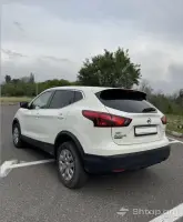 Buy 2019 Nissan Rogue image thumbnail 3