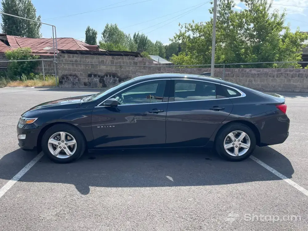 Отличный CHEVROLET MALIBU 2022 из США 4