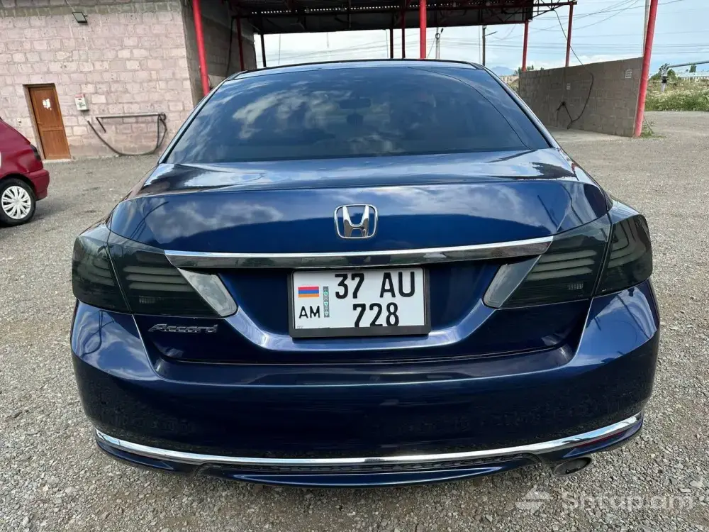Buy HONDA ACCORD 2017 3