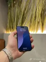 Buy the new iPhone 16E image thumbnail 1