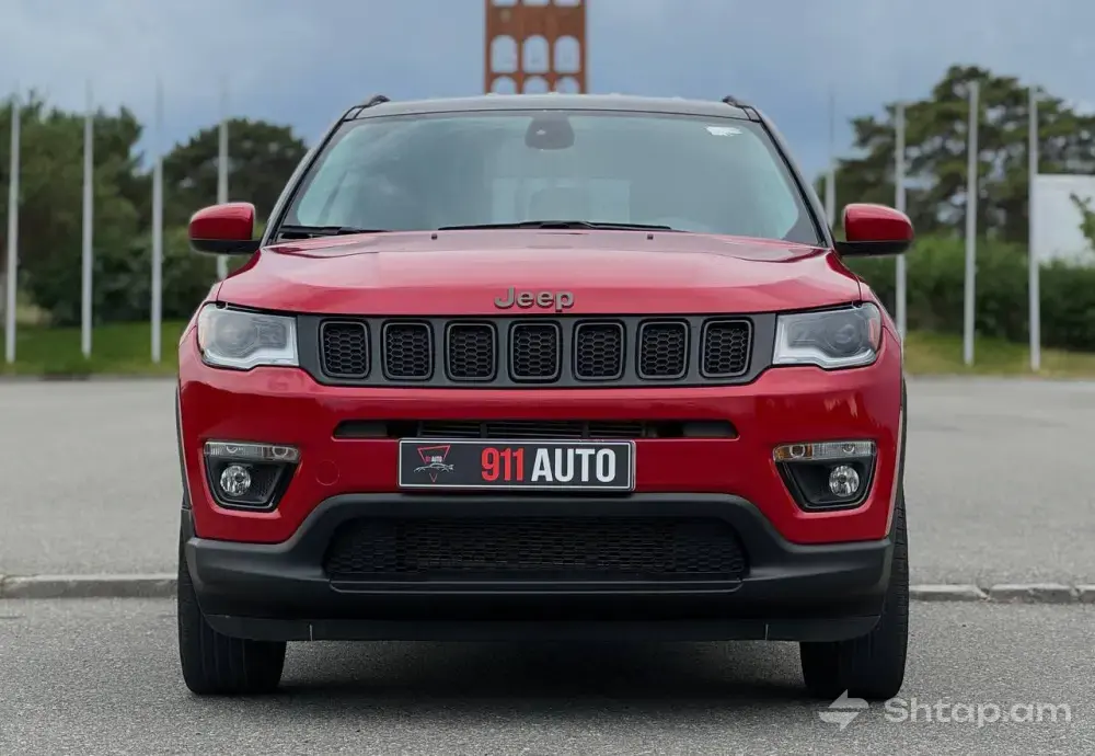Buy the 2019 Jeep Compass Altitude 0