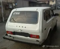 Գնեք Lada Niva՝ սպիտակ գույնով և առանց վնասվածքների image thumbnail 1
