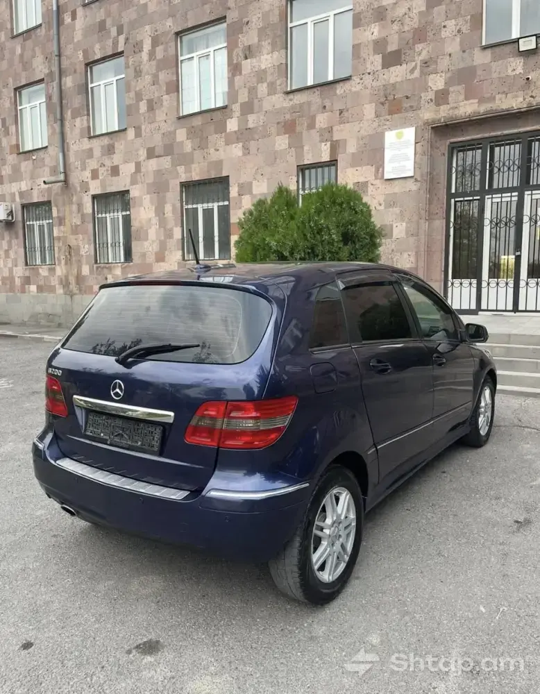 Գնեք Mercedes B200 2009 RESTYLE 1